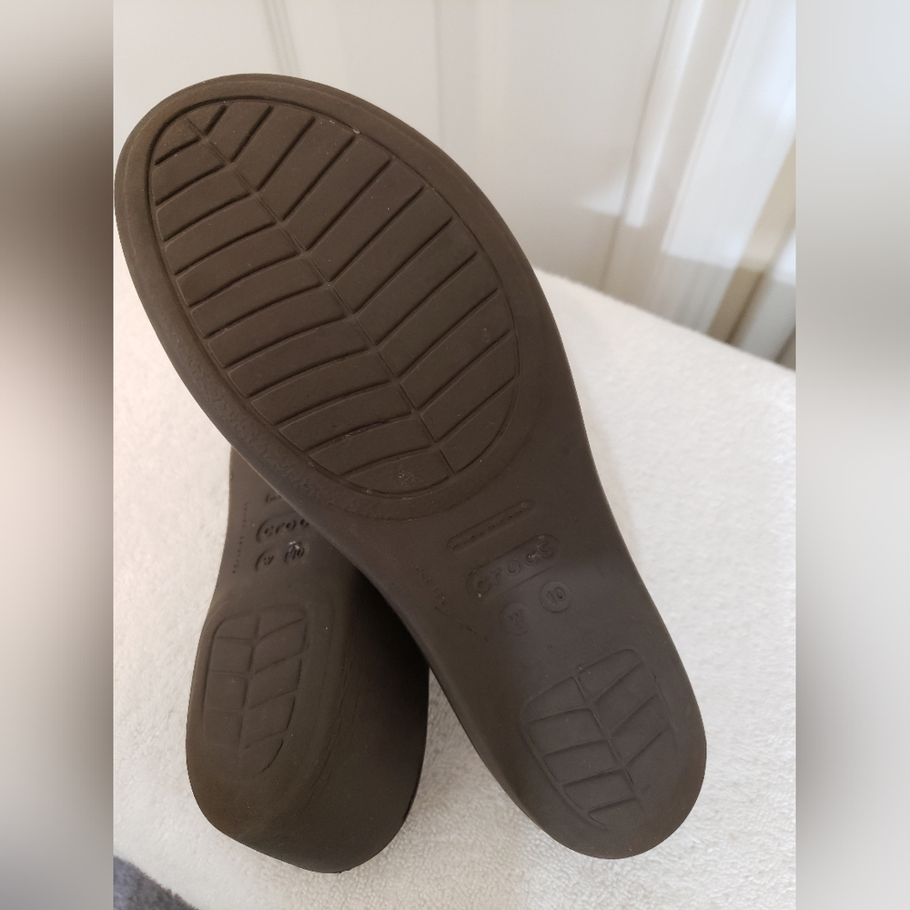 Crocs Rhonda Style Brown Strappy Slip on Sandals women's Size 10 Wide - Picture 4 of 7